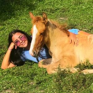 Meet your Posher, Alyssa